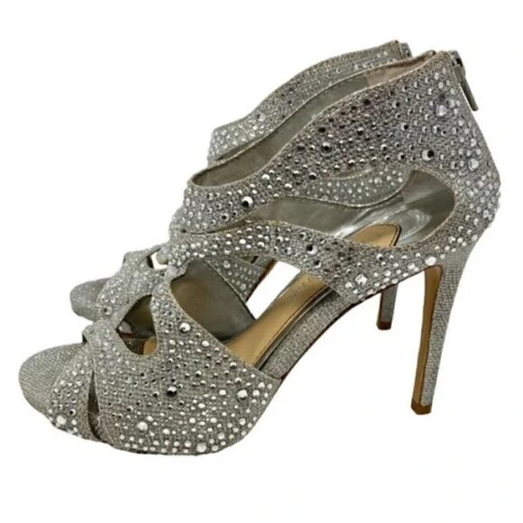 Gianni Bini Silver Sparkle Flame Open-Toe Strappy Heels - Size 7.5 - Picture 3 of 8